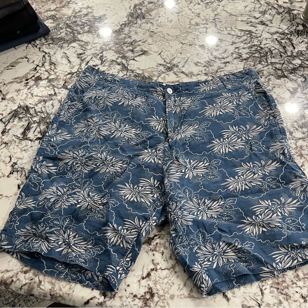 Lucky Brand Flower Shorts 36